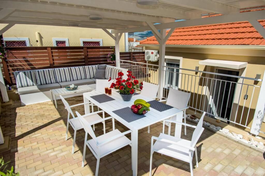Avocado Villa Offering Peace And Relaxation Аргостоліон Екстер'єр фото